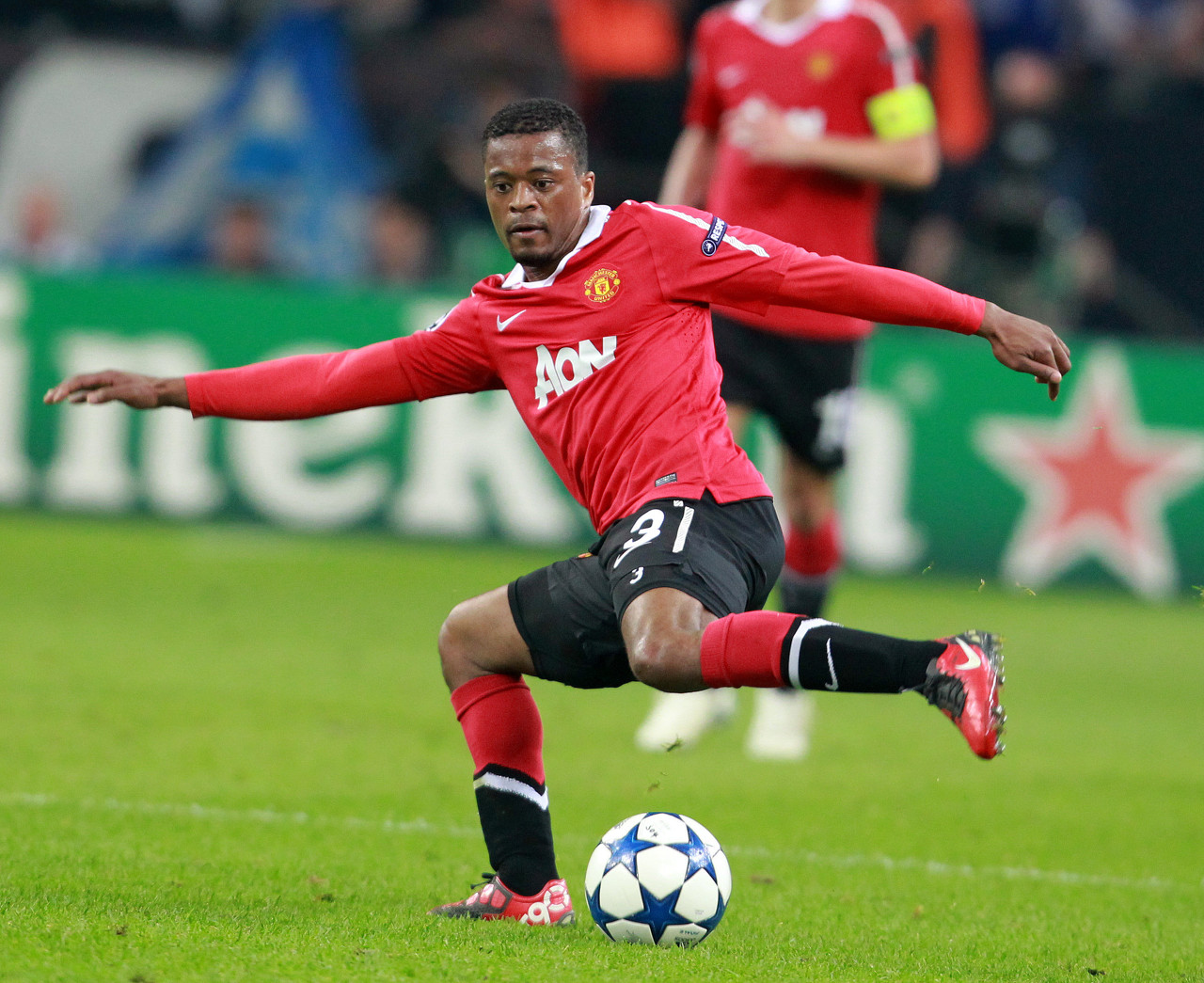 攻防两端的 攻防两端的